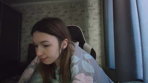 Snapshot of liliawoolf chatting on April 2026 03:59:01 AM liliawoolf online show from April 2026 03:59:01 AM