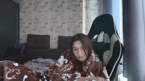 Snapshot of liliawoolf chatting on May 2026 05:13:01 AM liliawoolf online show from May 2026 05:13:01 AM