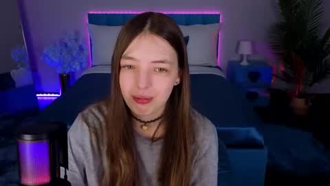 Lili Bakery online show from November 2025 02:43:02 AM