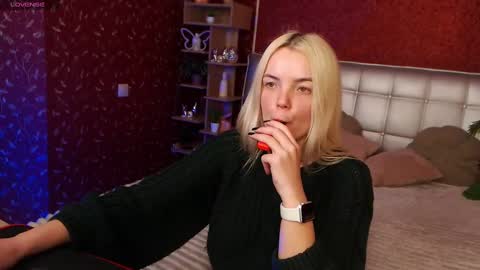 Snapshot of lilieanori chatting on February 2025 11:17:01 PM Lilie online show from February 2025 11:17:01 PM