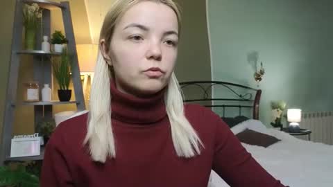 Snapshot of lilieanori chatting on February 2025 08:00:02 AM Lilie online show from February 2025 08:00:02 AM