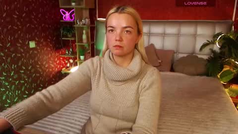 Snapshot of lilieanori chatting on February 2025 06:26:02 PM Lilie online show from February 2025 06:26:02 PM