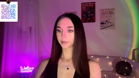 Lina online show from March 2026 10:49:02 PM