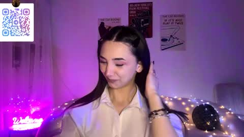 Lina online show from April 2026 10:29:02 PM