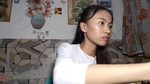 Snapshot of lililaban chatting on May 2026 06:09:01 PM Evelyn online show from May 2026 06:09:01 PM