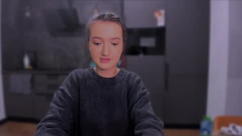 Snapshot of lililaluna chatting on December 2024 02:44:01 PM             ...  online show from December 2024 02:44:01 PM