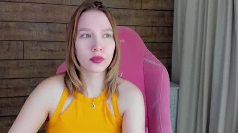 LiliLinn online show from March 2026 05:01:02 AM