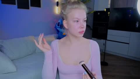 lililok101 online show from May 2026 02:19:02 AM