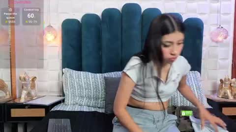 Snapshot of liliopal chatting on May 2026 11:59:02 AM Lilia online show from May 2026 11:59:02 AM
