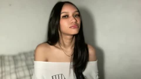 Snapshot of lilit_sensual chatting on July 2026 04:33:01 PM Chloe online show from July 2026 04:33:01 PM