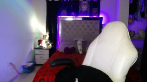 Lilith online show from April 2026 10:54:02 PM