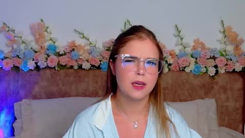 Lilith Bonheur online show from March 2026 02:00:01 PM