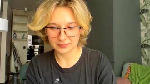 lilith online show from January 2026 12:42:02 PM