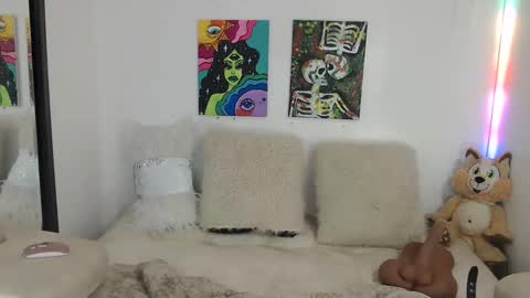 Lilith Magenta online show from April 2026 07:17:02 AM
