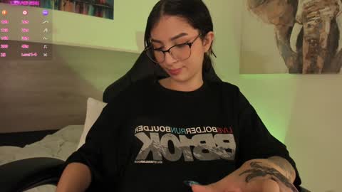 lilith_sage_ online show from February 2025 05:46:01 PM