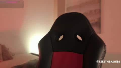 lilith_sage_ online show from November 2025 11:42:01 AM