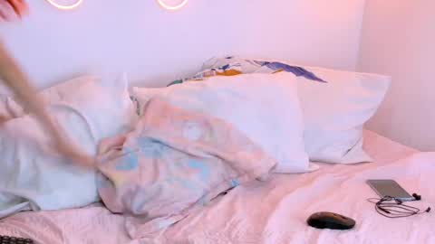 Lilith online show from April 2026 03:13:01 AM