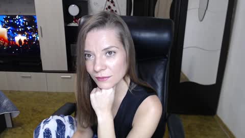 lilith small21 online show from December 2024 09:12:02 AM