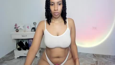 Alejandra  online show from June 2026 04:17:01 AM