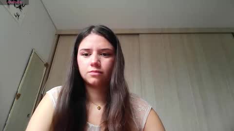 Abril  online show from December 2025 03:07:02 PM