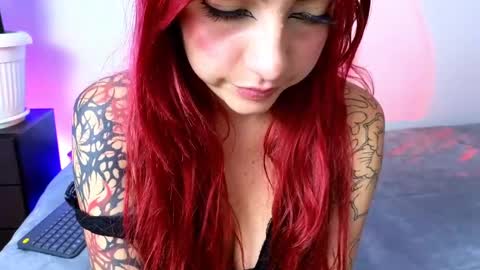 Snapshot of lilithandjacob chatting on February 2025 01:08:01 AM    online show from February 2025 01:08:01 AM