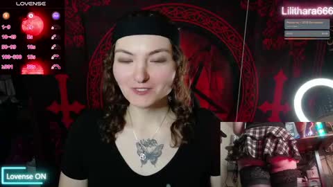 Brandi online show from November 2025 08:20:01 PM