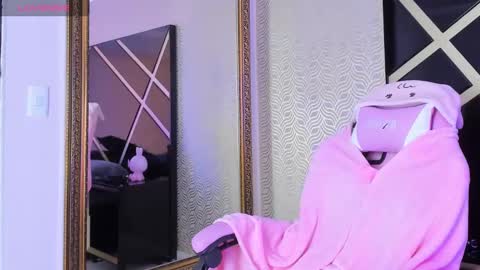 Snapshot of lilithcary chatting on December 2024 08:12:02 PM Lilith online show from December 2024 08:12:02 PM