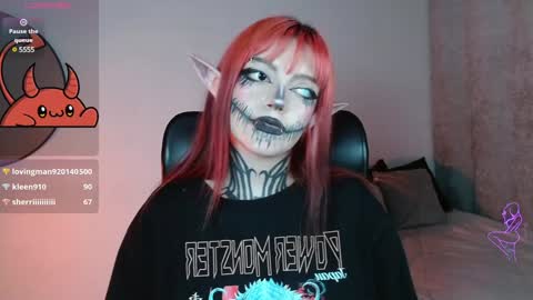 Snapshot of lilithmadness chatting on December 2024 07:26:01 AM Lilith online show from December 2024 07:26:01 AM