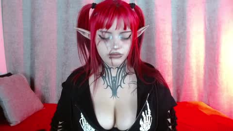 Snapshot of lilithmadness chatting on January 2025 07:10:01 AM Lilith online show from January 2025 07:10:01 AM