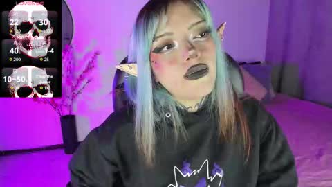 Snapshot of lilithmadness chatting on September 2025 03:30:02 AM Lilith online show from September 2025 03:30:02 AM