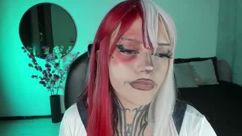 Snapshot of lilithmadness chatting on September 2025 04:05:02 AM Lilith online show from September 2025 04:05:02 AM