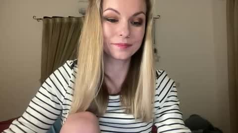 lilithnewdawn online show from February 2026 08:52:01 PM