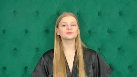 Snapshot of lilitrosen chatting on September 2025 05:18:01 PM lilitrosen online show from September 2025 05:18:01 PM