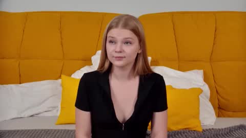 Snapshot of lilitrosen chatting on October 2025 05:46:02 PM lilitrosen online show from October 2025 05:46:02 PM