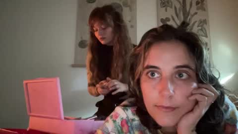 Snapshot of lill_daddysgirl chatting on September 2025 03:46:01 PM lilldaddysgirl online show from September 2025 03:46:01 PM