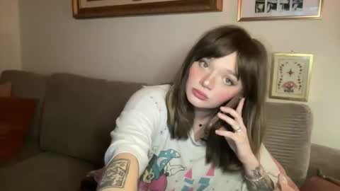 Snapshot of lill_daddysgirl chatting on February 2026 01:54:01 AM lilldaddysgirl online show from February 2026 01:54:01 AM