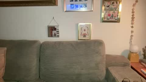 Snapshot of lill_daddysgirl chatting on February 2026 05:06:02 AM lilldaddysgirl online show from February 2026 05:06:02 AM