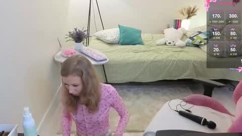 Maria online show from November 2025 02:33:01 AM