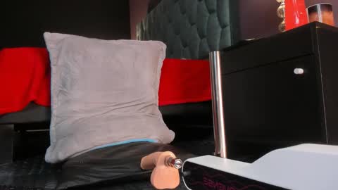 lilla_rossy online show from January 2026 07:06:02 PM