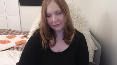 Anni online show from December 2025 01:52:02 PM