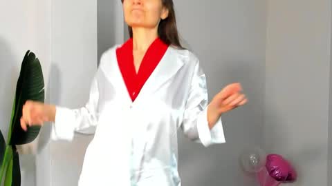 Snapshot of lillian_white1 chatting on February 2025 07:09:02 AM lillian_white1 online show from February 2025 07:09:02 AM