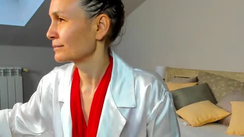 Snapshot of lillian_white1 chatting on February 2025 10:13:02 AM lillian_white1 online show from February 2025 10:13:02 AM