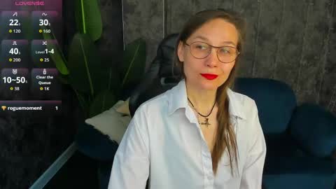 Snapshot of lillian_white1 chatting on May 2026 01:01:01 AM lillian_white1 online show from May 2026 01:01:01 AM