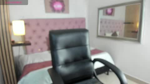 Snapshot of lillie__harper chatting on May 2026 12:22:02 PM lillie__harper online show from May 2026 12:22:02 PM