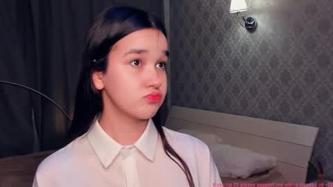 Celina Lillie online show from December 2025 09:21:01 PM