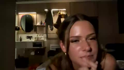 Snapshot of lillilee chatting on February 2026 09:52:01 AM lillilee online show from February 2026 09:52:01 AM