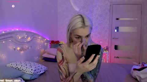 LilliMoore online show from October 2025 11:35:02 PM