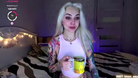 Snapshot of lillimooore chatting on July 2026 12:03:01 AM LilliMoore online show from July 2026 12:03:01 AM