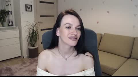 Snapshot of lilliyves chatting on July 2026 08:25:01 PM lilliyves online show from July 2026 08:25:01 PM