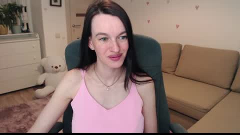 Snapshot of lilliyves chatting on July 2026 10:13:02 PM lilliyves online show from July 2026 10:13:02 PM